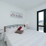Center - With Terrace And Private Pool * 察夫塔特