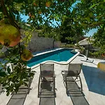 Center - With Terrace And Private Pool * 察夫塔特