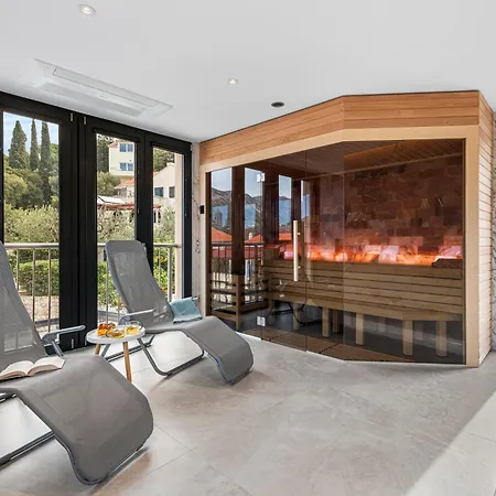 Apartmán Center - With Terrace And Private Pool *