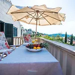 Lejlighed Center - With Terrace And Private Pool *