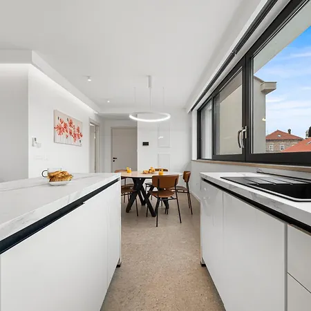 Center - With Terrace And Private Pool Apartment Cavtat