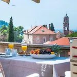 Center - With Terrace And Private Pool *