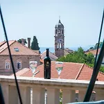 Center - With Terrace And Private Pool Cavtat